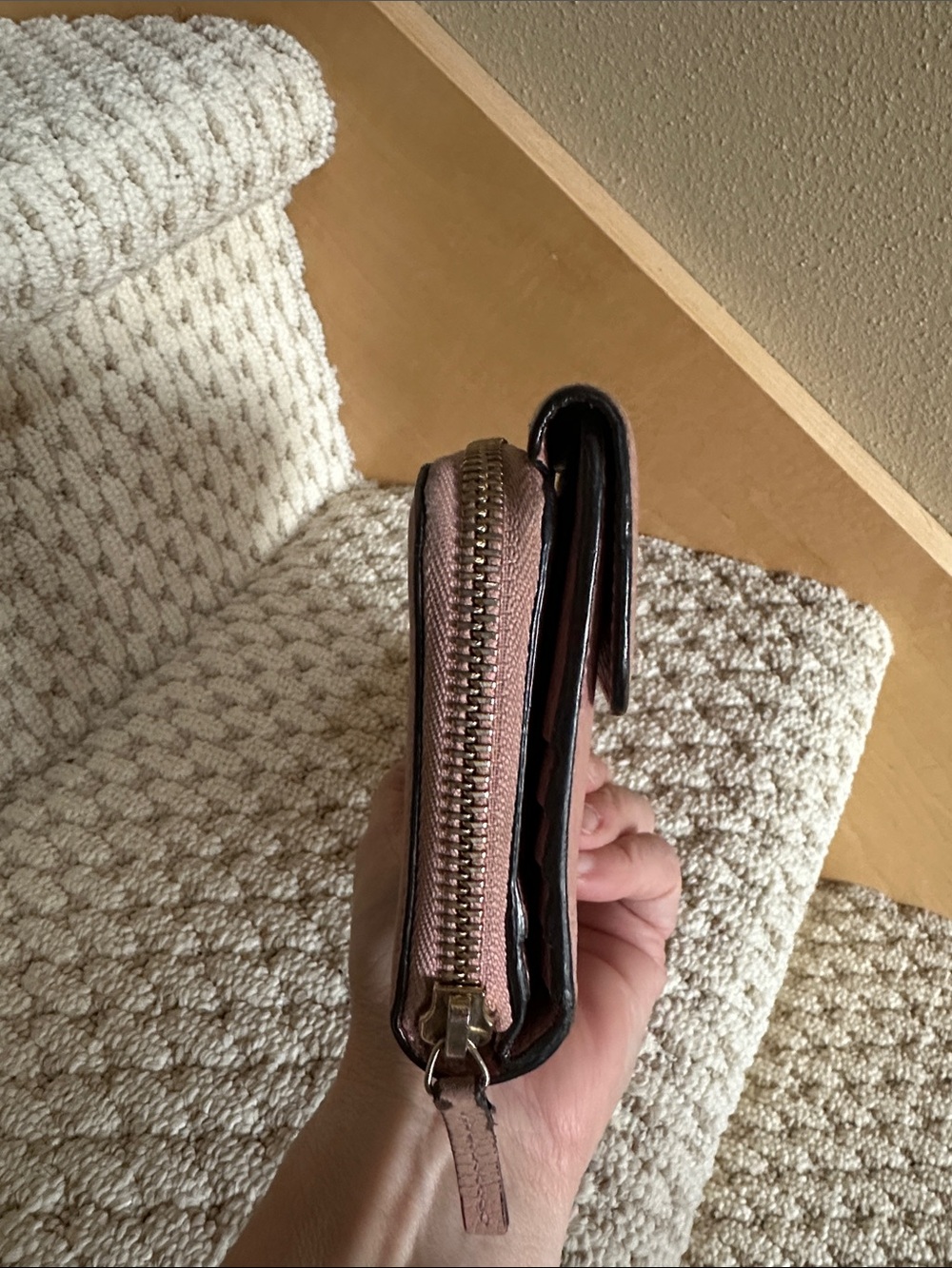 Gucci Calfskin Interlocking G Continental Wallet - Picture 13 of 17